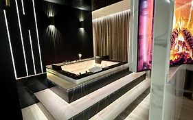 Wiślane Tarasy VIP Apartamenty JACUZZI